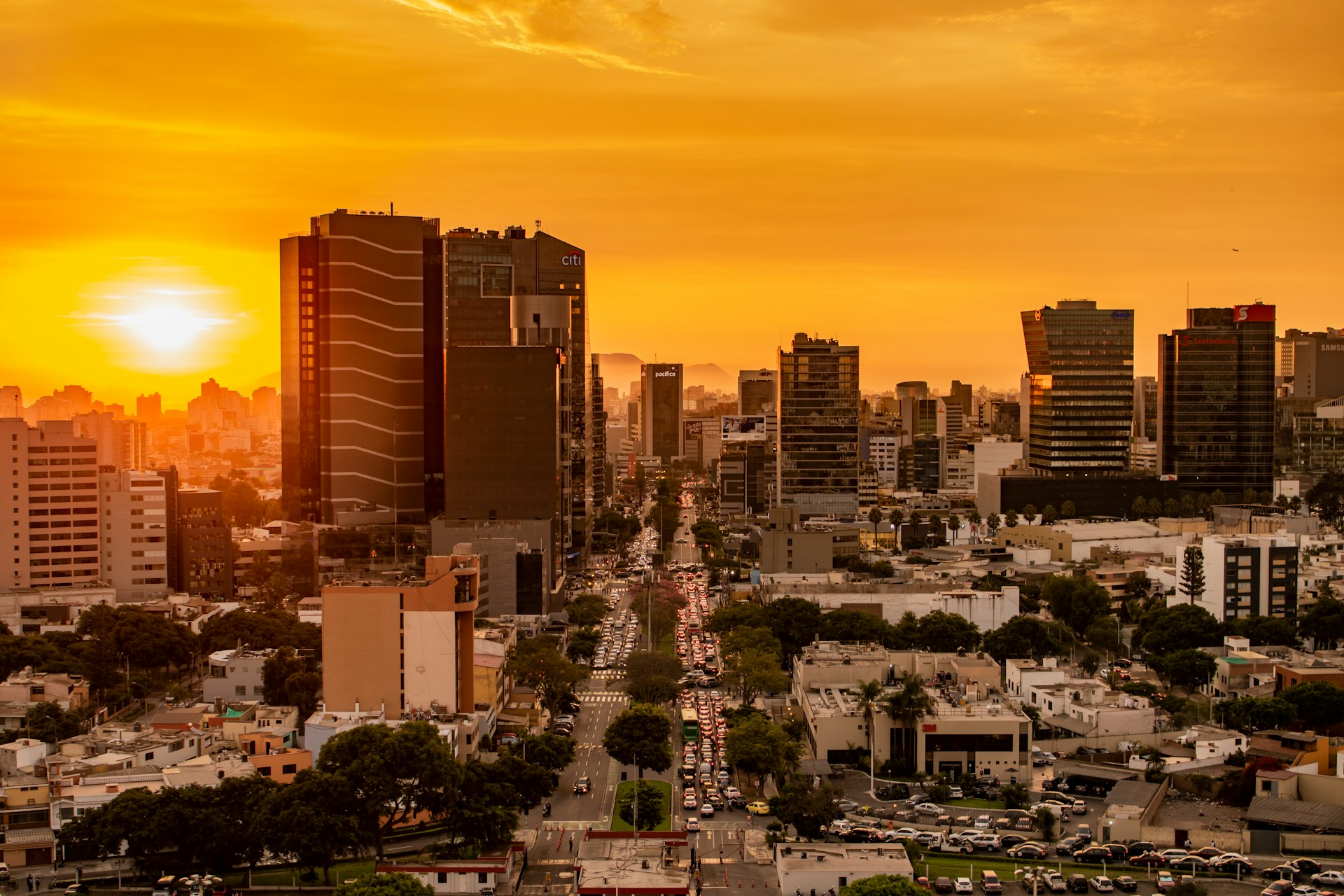 fixer in lima